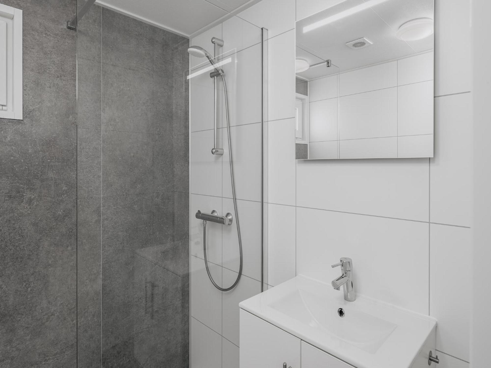 Modern With Dish Washer, 1 Km From Chalet